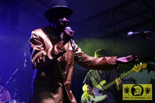 Stranger Cole (Jam) with The Steadytones 21. This Is Ska Festival - Wasserburg, Rosslau 24. Juni 2017 (15).JPG